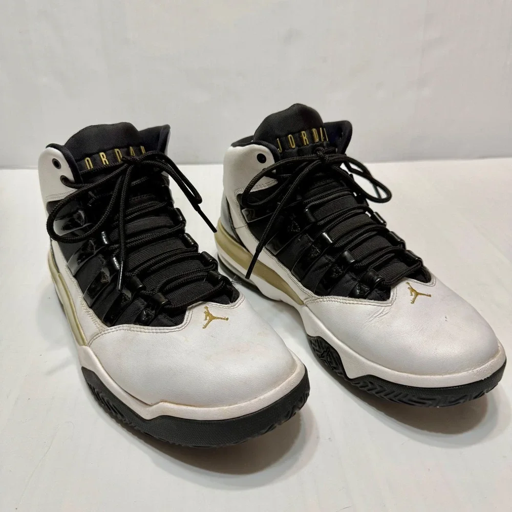 Jordan Max Aura 2 White Black Gold Basketball Shoes CK6636-102 Mens 9.5